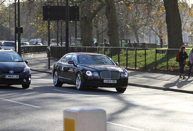 Bentley Flying Spur V8