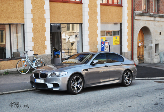 BMW M5 F10 2011