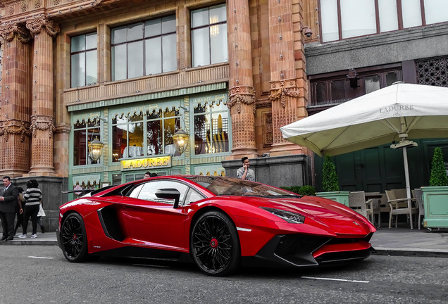 Lamborghini Aventador LP750-4 SuperVeloce