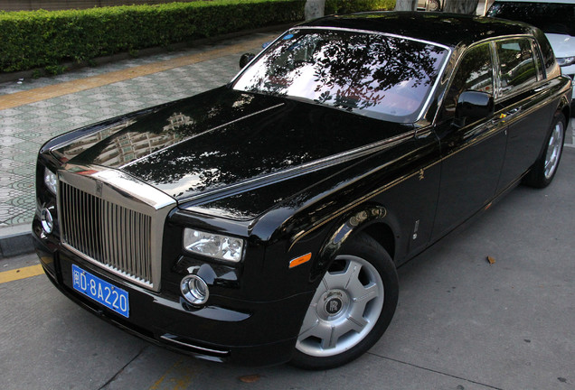 Rolls-Royce Phantom EWB Year of the Dragon