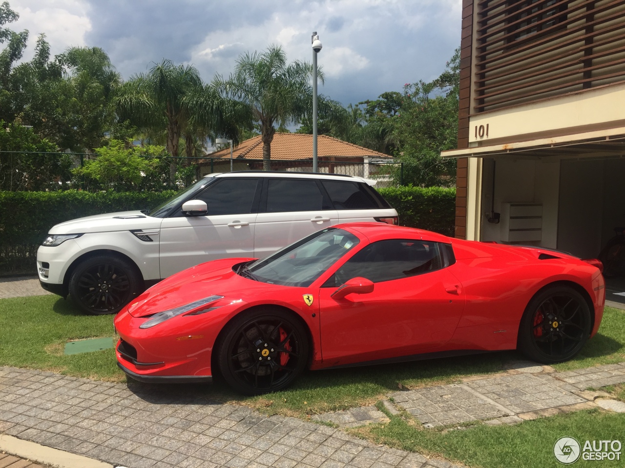 Ferrari 458 Spider Novitec Rosso