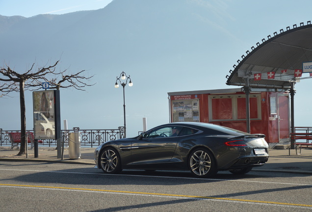 Aston Martin Vanquish 2013