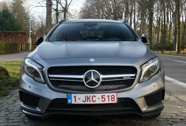 Mercedes-Benz GLA 45 AMG X156