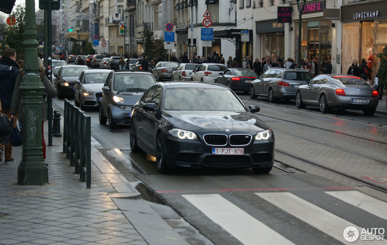 BMW M5 F10 2011