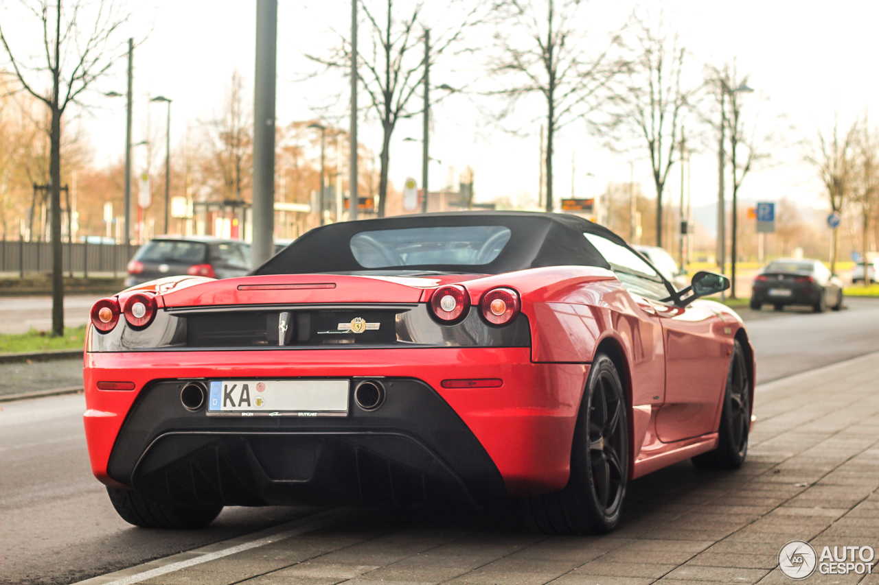 Ferrari Scuderia Spider 16M