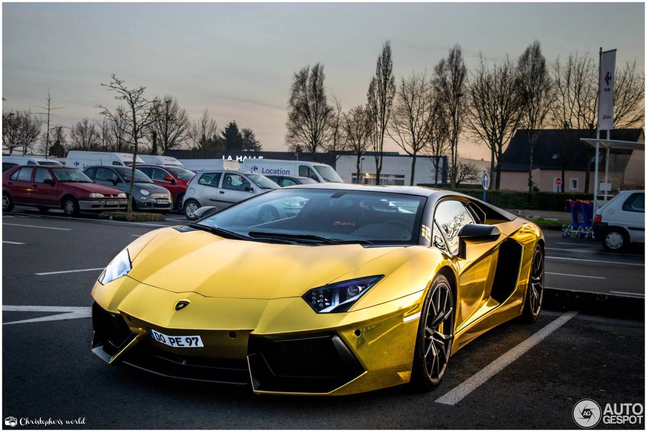 Lamborghini Aventador LP700-4