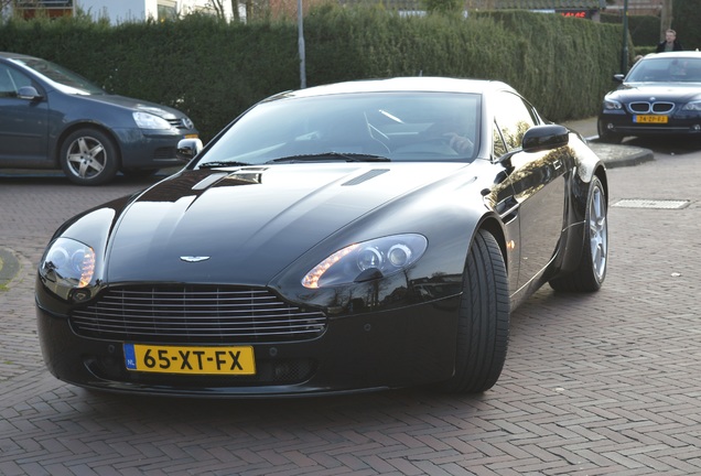 Aston Martin V8 Vantage