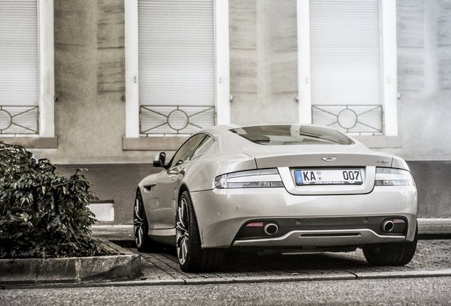 Aston Martin Virage 2011