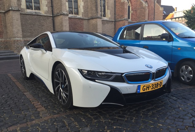 BMW i8