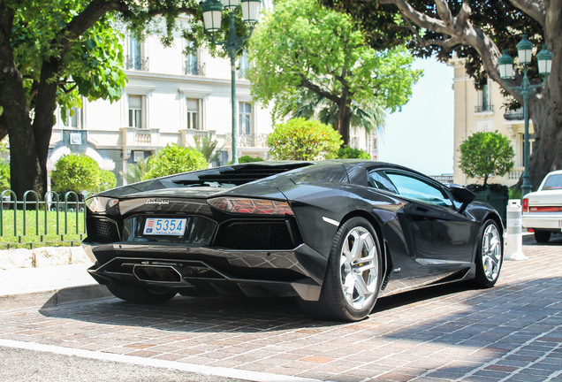 Lamborghini Aventador LP700-4