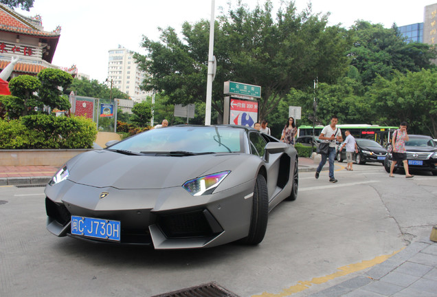 Lamborghini Aventador LP700-4 Roadster