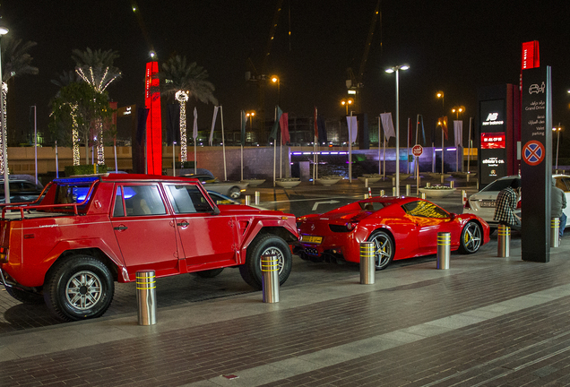 Lamborghini LM002