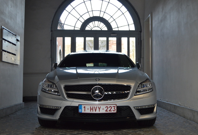 Mercedes-Benz CLS 63 AMG S X218 Shooting Brake