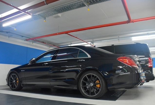 Mercedes-Benz S 63 AMG V222