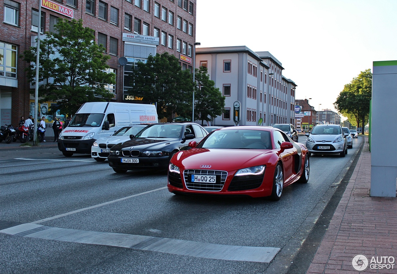 Audi R8 V10