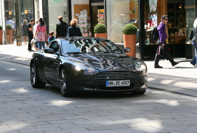 Aston Martin DB9