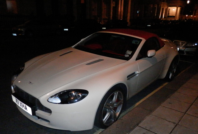 Aston Martin V8 Vantage Roadster