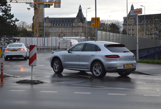 Porsche 95B Macan Turbo