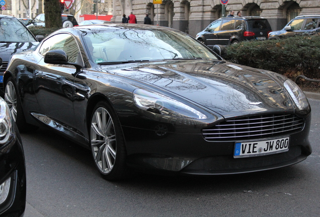 Aston Martin DB9 2013