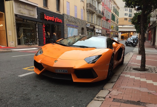 Lamborghini Aventador LP700-4 Roadster