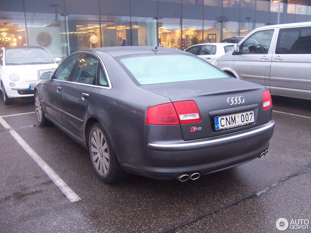 Audi S8 D3