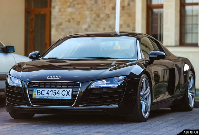 Audi R8