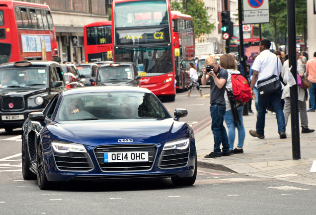 Audi R8 V10 Plus 2013