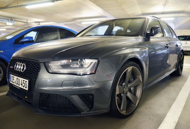 Audi RS4 Avant B8