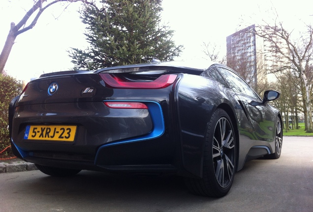 BMW i8