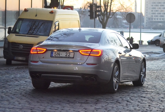 Maserati Quattroporte S Q4 2013