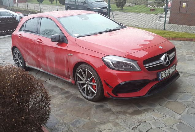 Mercedes-AMG A 45 W176 2015