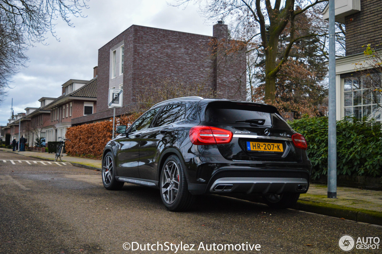 Mercedes-AMG GLA 45 X156