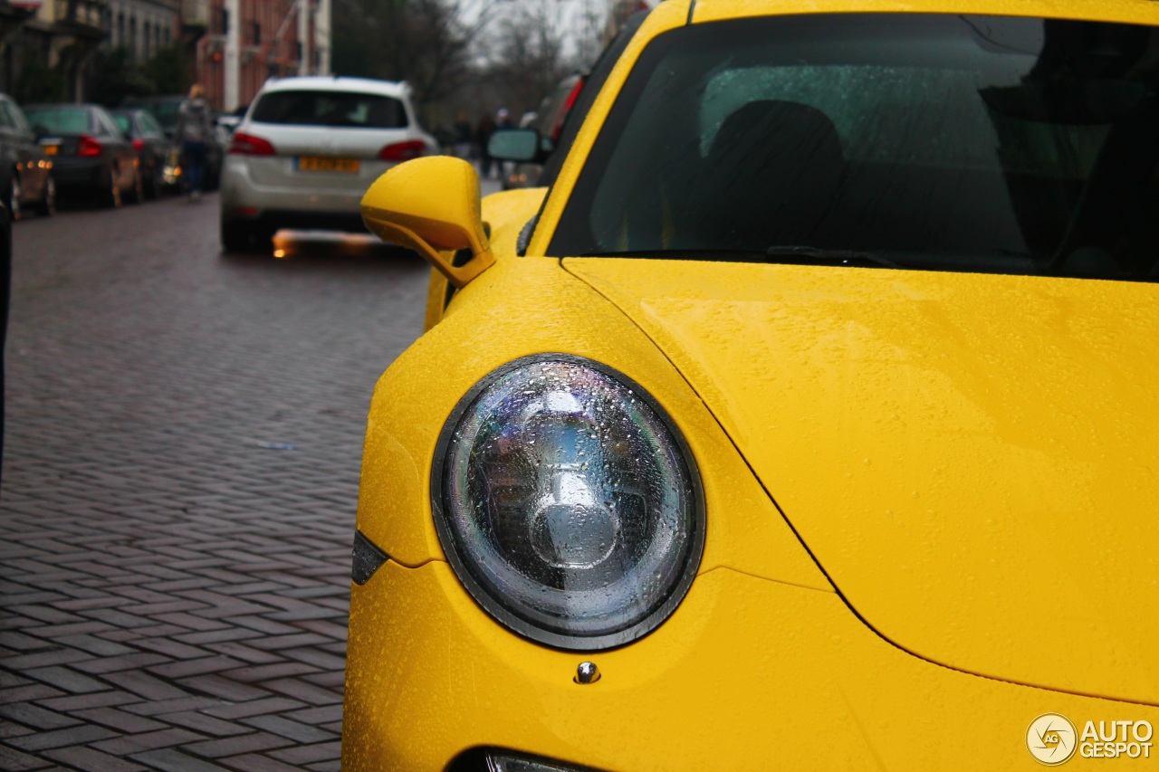 Porsche 991 Turbo MkI - 03 January 2016 - Autogespot