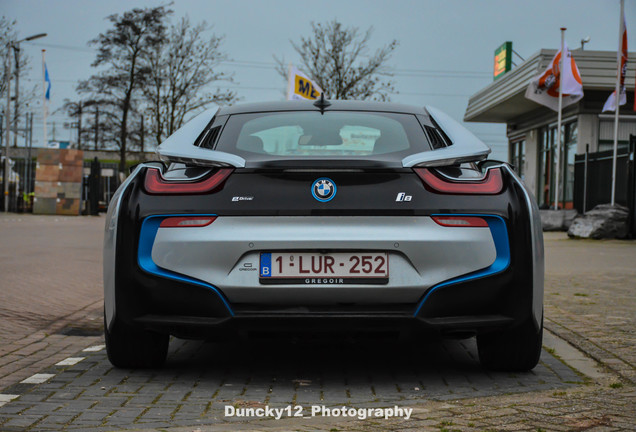 BMW i8