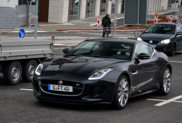 Jaguar F-TYPE R Coupé