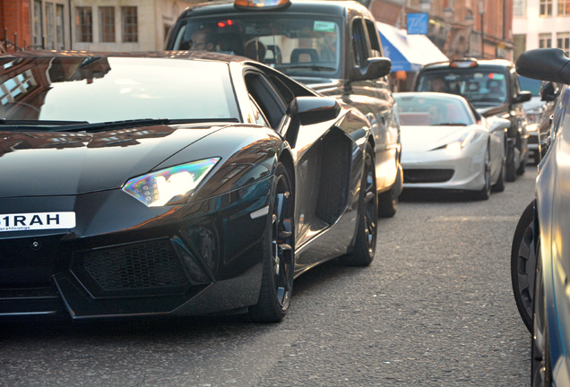 Lamborghini Aventador LP700-4