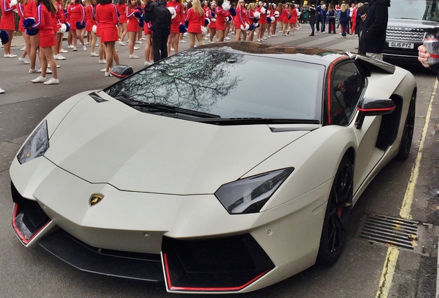 Lamborghini Aventador LP700-4 Roadster Pirelli Edition