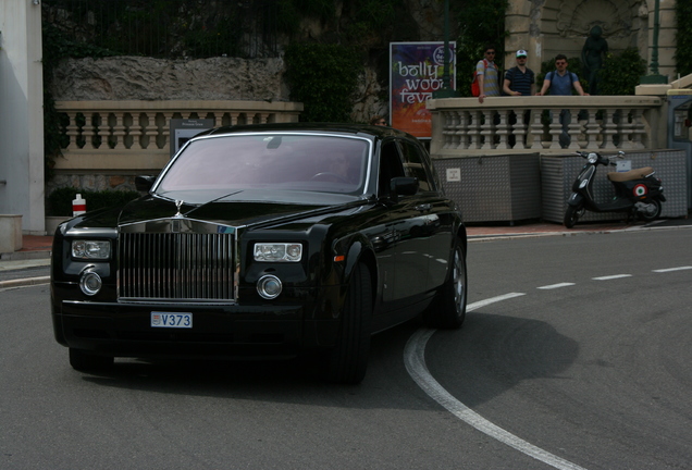 Rolls-Royce Phantom Black