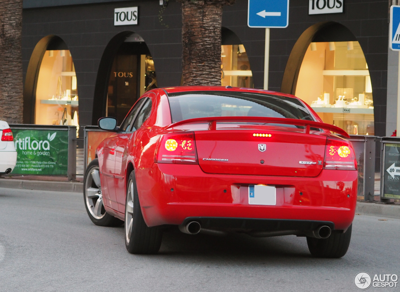 Dodge Charger SRT-8