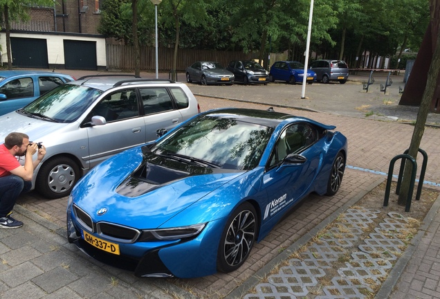 BMW i8