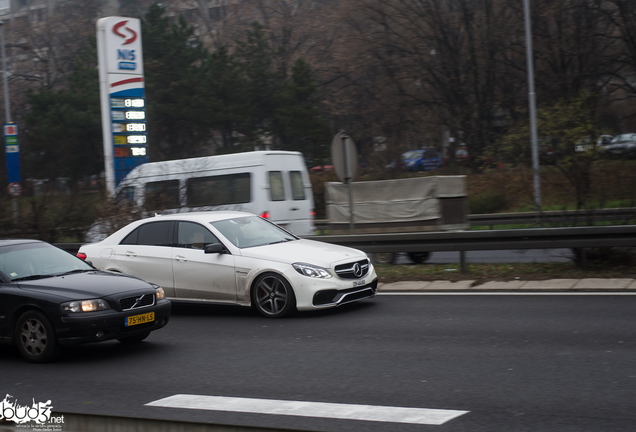 Mercedes-Benz E 63 AMG S W212