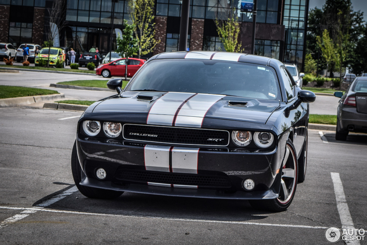 Dodge Challenger SRT-8 392