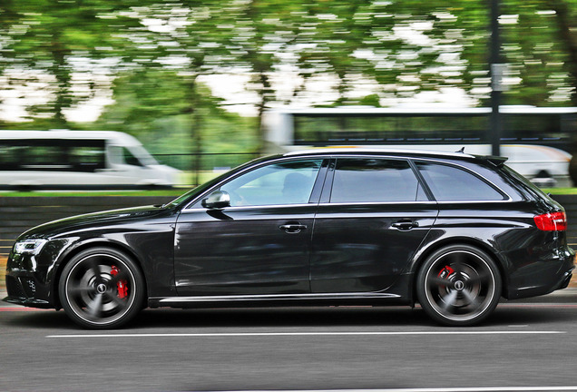 Audi RS4 Avant B8