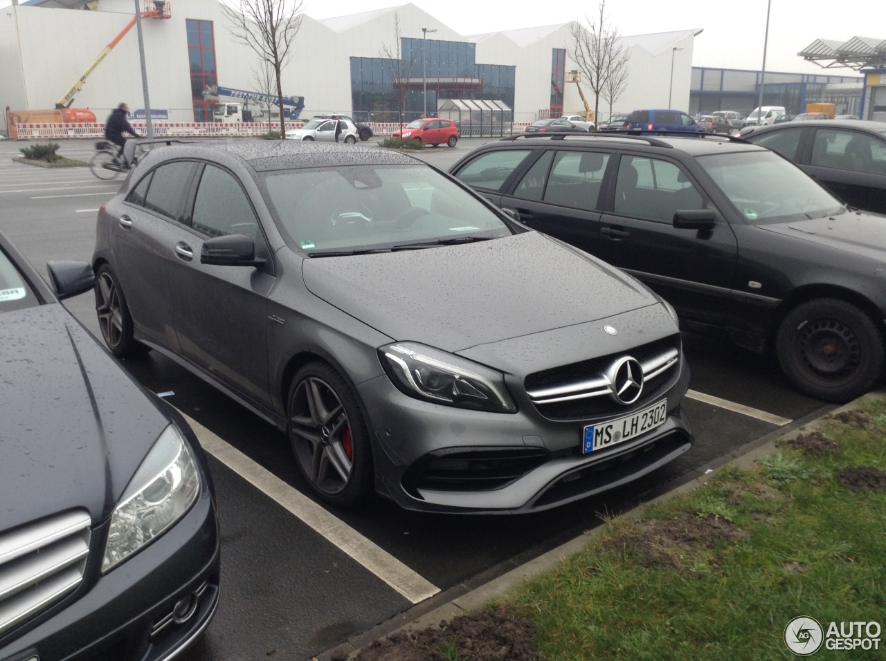 Mercedes-AMG A 45 W176 2015