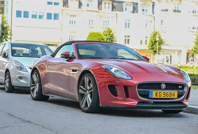 Jaguar F-TYPE S V8 Convertible