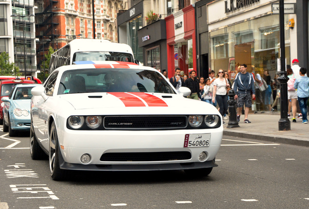 Dodge Challenger SRT-8 392