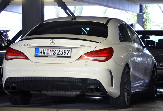 Mercedes-Benz CLA 45 AMG C117