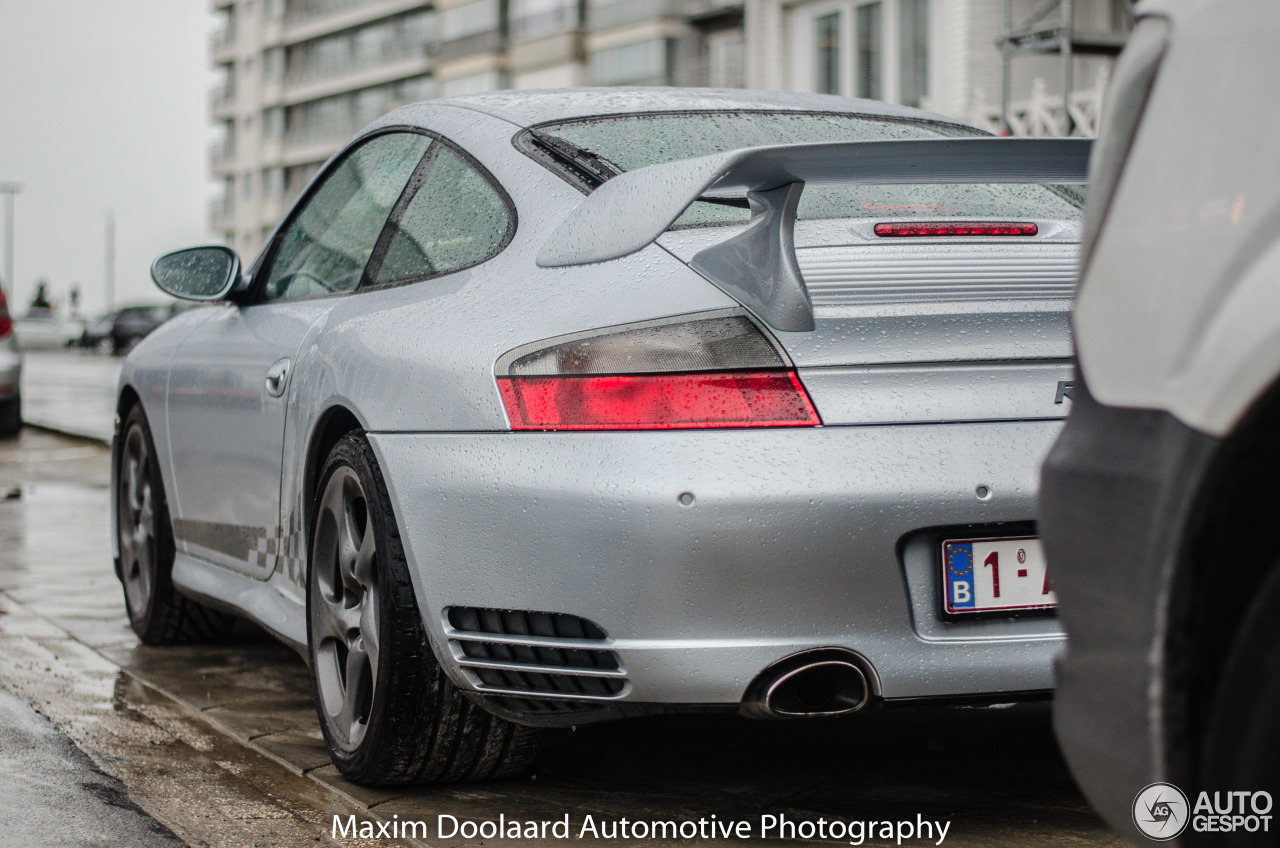 RUF 996 RGT - 08 January 2016 - Autogespot