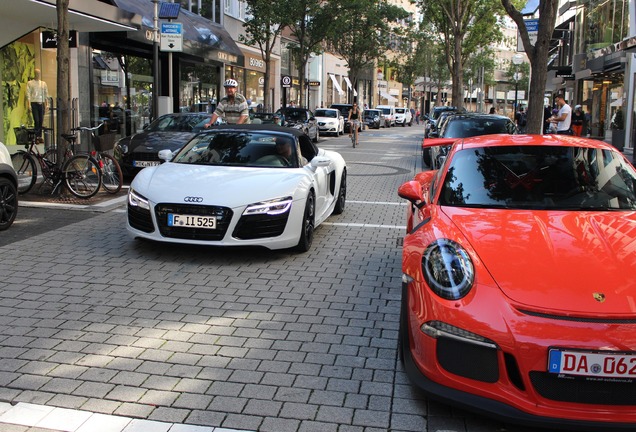 Audi R8 V10 Spyder 2013