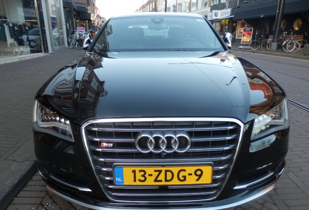 Audi S8 D4